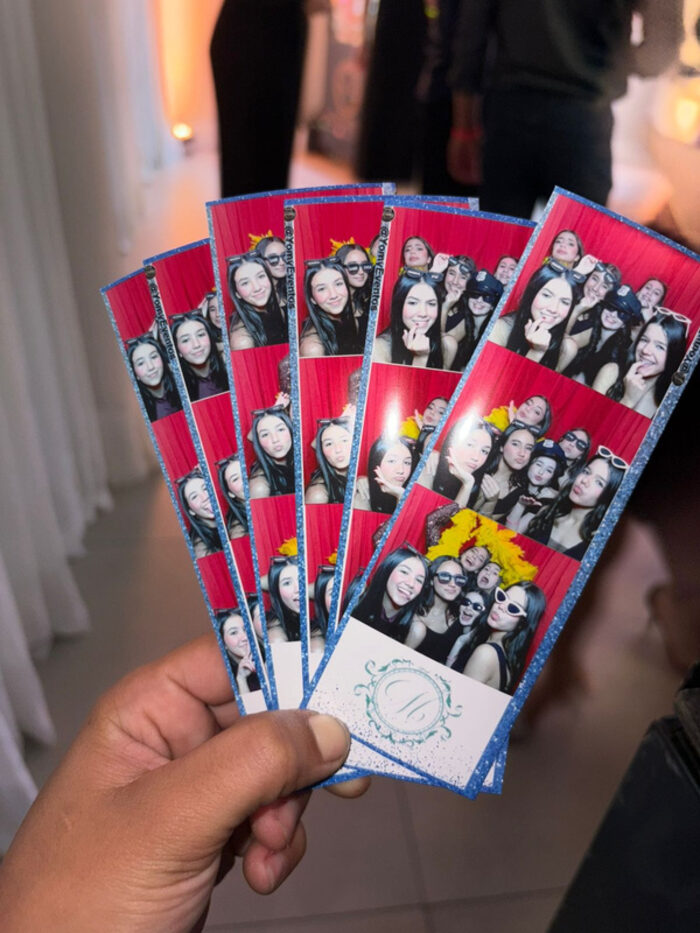 Leque de tirinhas de fotos impressas de festa de 15 anos